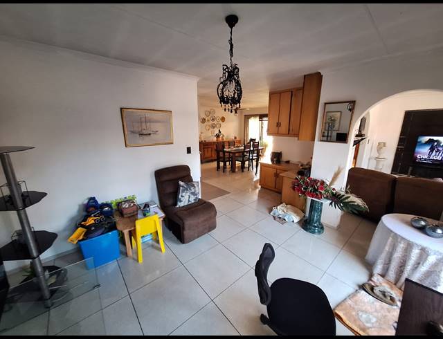 3 BEDROOM HOUSE FOR SALE IN VANDERBIJLPARK SE 3